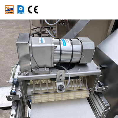 Ligne de production de rouleaux d'œufs contrôlés par PLC 1.5KW Rouleau automatique de gaufre pour machine à cuire