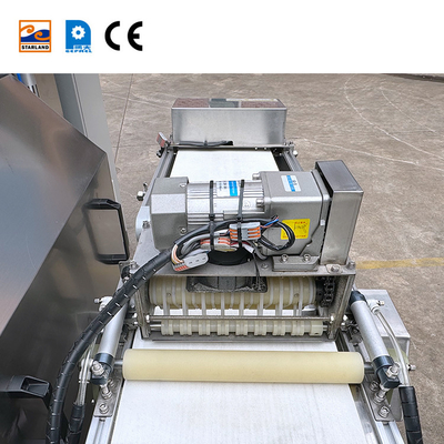 Ligne de production de rouleaux d'œufs contrôlés par PLC 1.5KW Rouleau automatique de gaufre pour machine à cuire