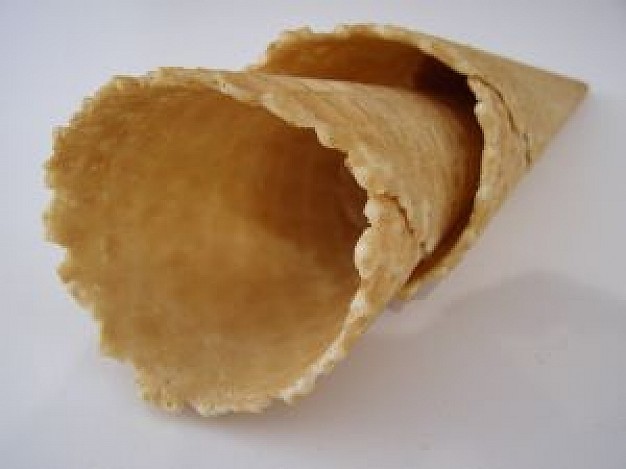 Cônes relatifs délicieux de gaufre de chocolat de production de crème glacée taille de calibre de 46 - de 48mm